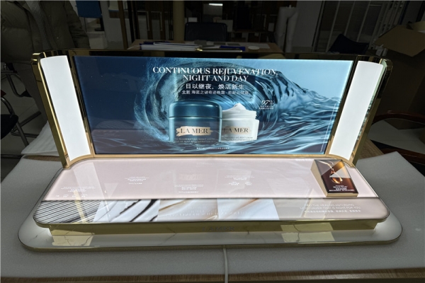 LA MER Cosmetics Display Stand